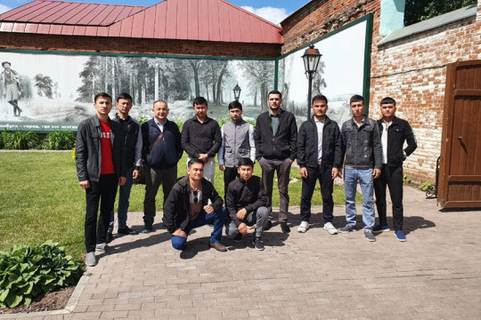 Студенты, проходящие стажировку в Татарстане, ознакомились с домом-музеем великого художника
